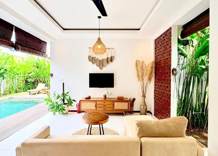 Nairi Ungasan Uluwatu