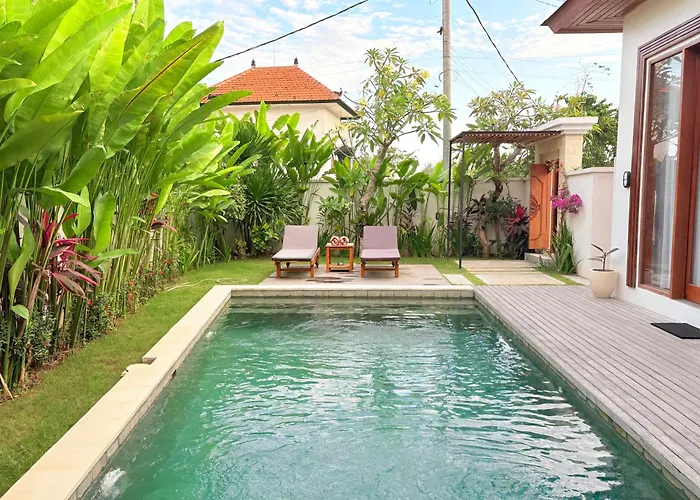 Nairi Ungasan Villa *